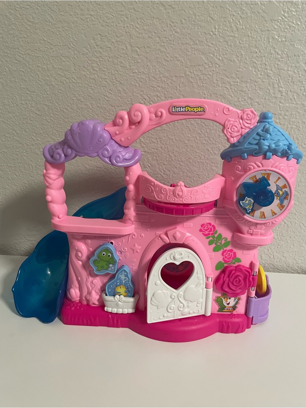 19 Piece Little People Disney Princess Castles w/ Rides and Figures - Picture 4 of 9